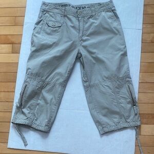 WEST COAST light Khaki Women's Capris - Casual Utility Style pants Size 33